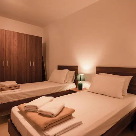 Bright 3br Getaway Spacious Airy & Family-friendly Sannat