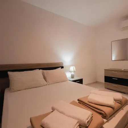 Apartment Bright 3br Getaway Spacious Airy & Family-friendly
