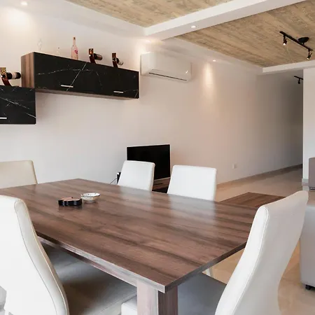 Apartman Bright 3br Getaway Spacious Airy & Family-friendly Sannat